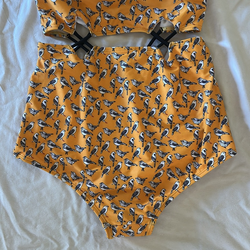Pines & Palms Swimwear *NWT* Women's Bird Print Yellow Swimsuit - Picture 8 of 13